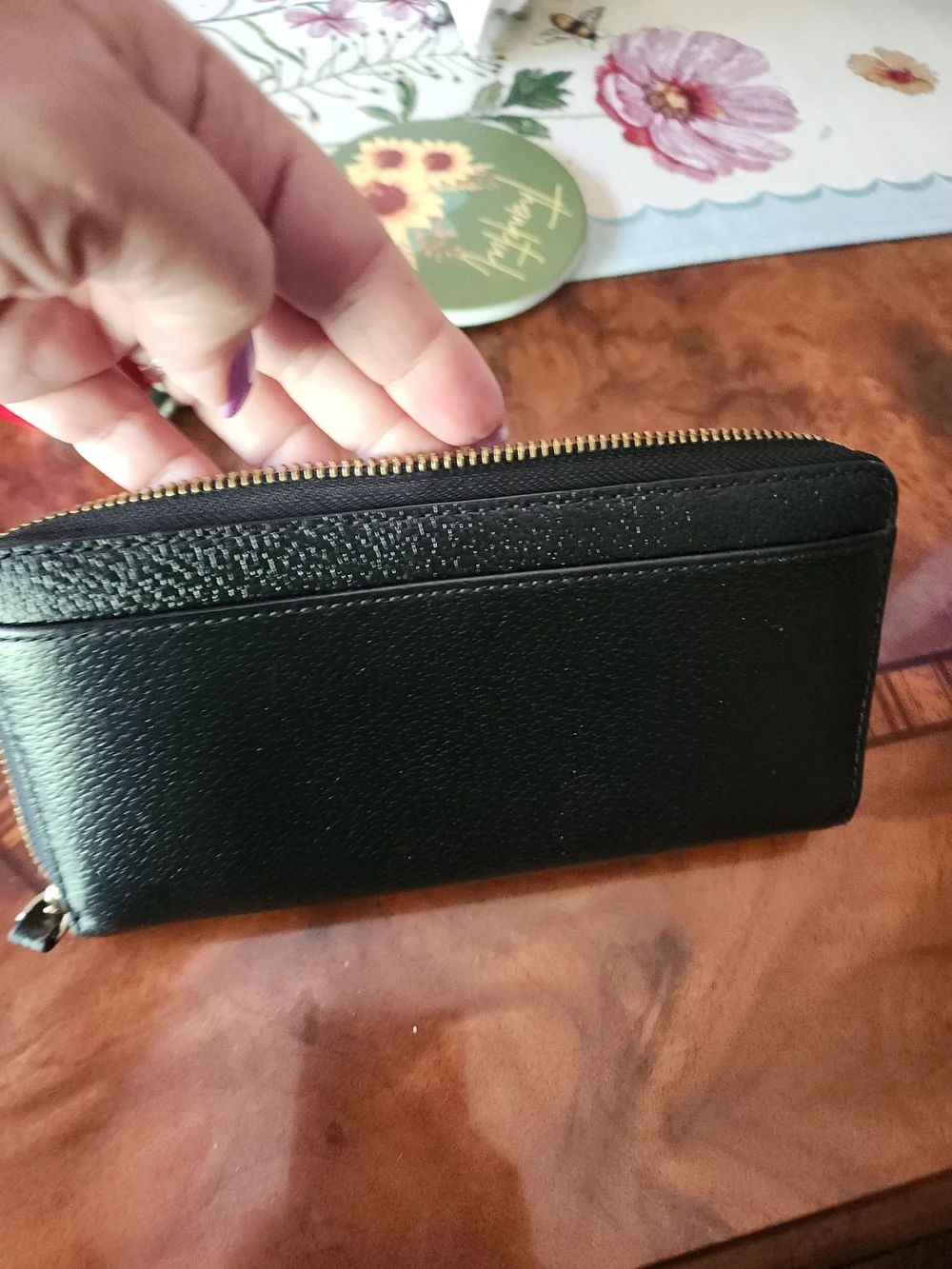 🖤Kate Spade Wallet & AMINNAH Sunkissed Vitamin C Serum Bundle